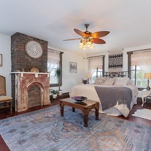 The BoHo Room